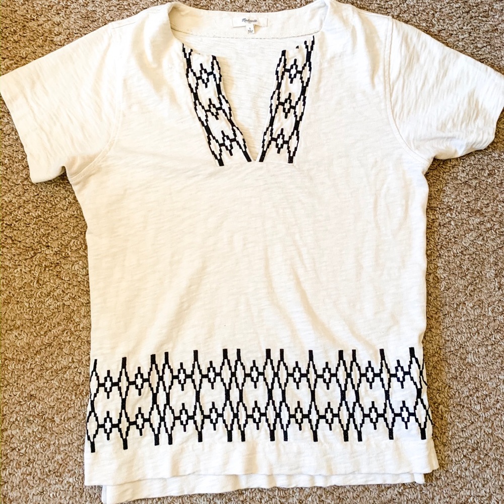 White Short Sleeve Shirt with Geometric Detail